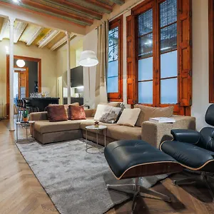 Apartment Avinyo 2 Gotic - Spacious Loft In Gothic Quarter!, Barcelona